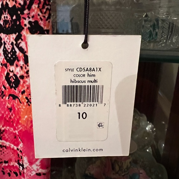 NWT Calvin Klein Women’s Sz 10 dress - Picture 3 of 8